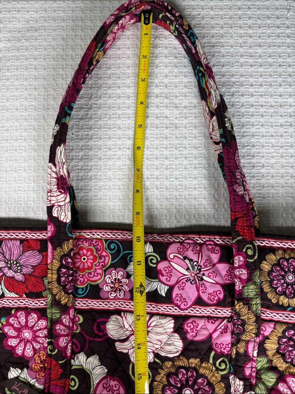 Vera Bradley quilted tote in pink Mod Floral pattern with matching small wallet - Picture 7 of 15